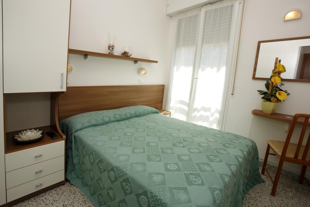 Hotel Vannini Rímini Habitación foto
