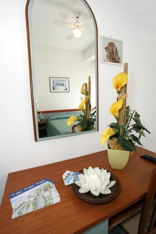 Hotel Vannini Rímini Habitación foto