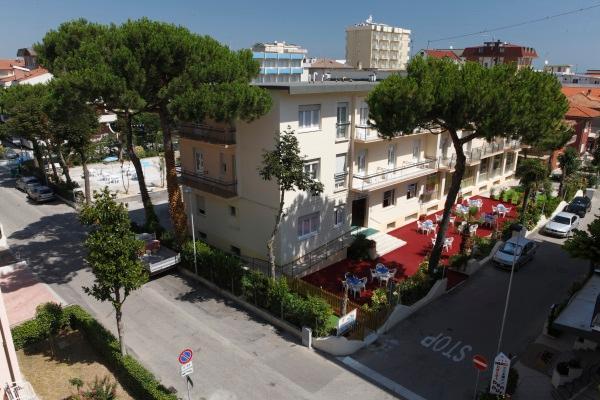Hotel Vannini Rímini Exterior foto